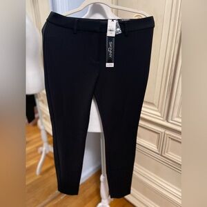 Express Mid-Rise Extreme Stretch Ankle Black Pants. New, size 8.